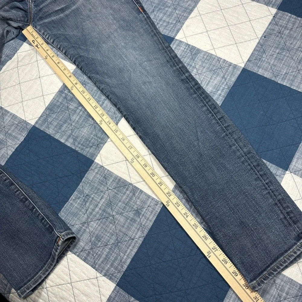 True Religion Brand Jeans Mens 32 Straight Leg Blue Denim Made in USA Low Rise